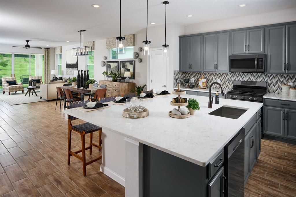 Active With Contract: $485,180 (4 beds, 3 baths, 2384 Square Feet)
