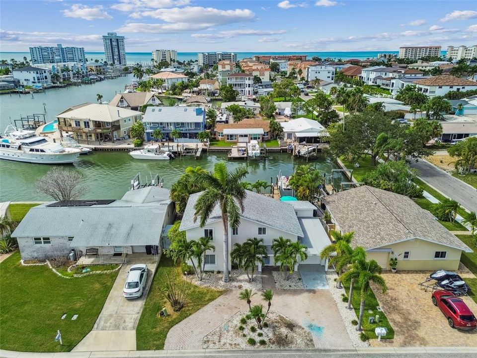 For Sale: $899,000 (4 beds, 2 baths, 1760 Square Feet)