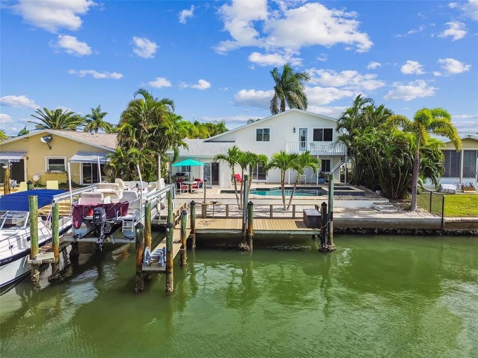 For Sale: $899,000 (4 beds, 2 baths, 1760 Square Feet)