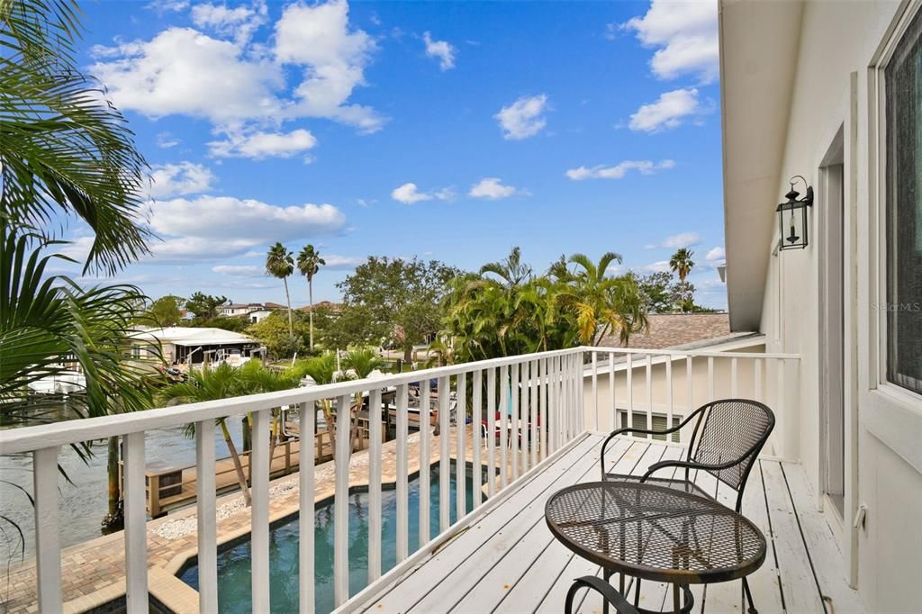 For Sale: $899,000 (4 beds, 2 baths, 1760 Square Feet)