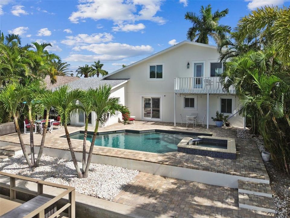 For Sale: $899,000 (4 beds, 2 baths, 1760 Square Feet)