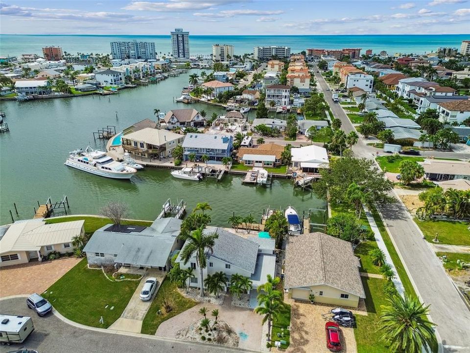 For Sale: $899,000 (4 beds, 2 baths, 1760 Square Feet)