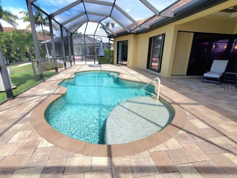 For Rent: $4,000 (3 beds, 2 baths, 2267 Square Feet)