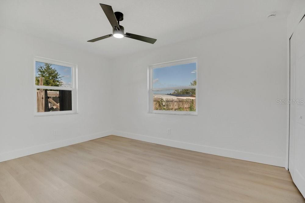 待售: $265,000 (2 贝兹, 2 浴室, 1030 平方英尺)