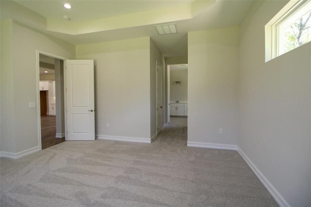 For Sale: $715,000 (3 beds, 3 baths, 2667 Square Feet)