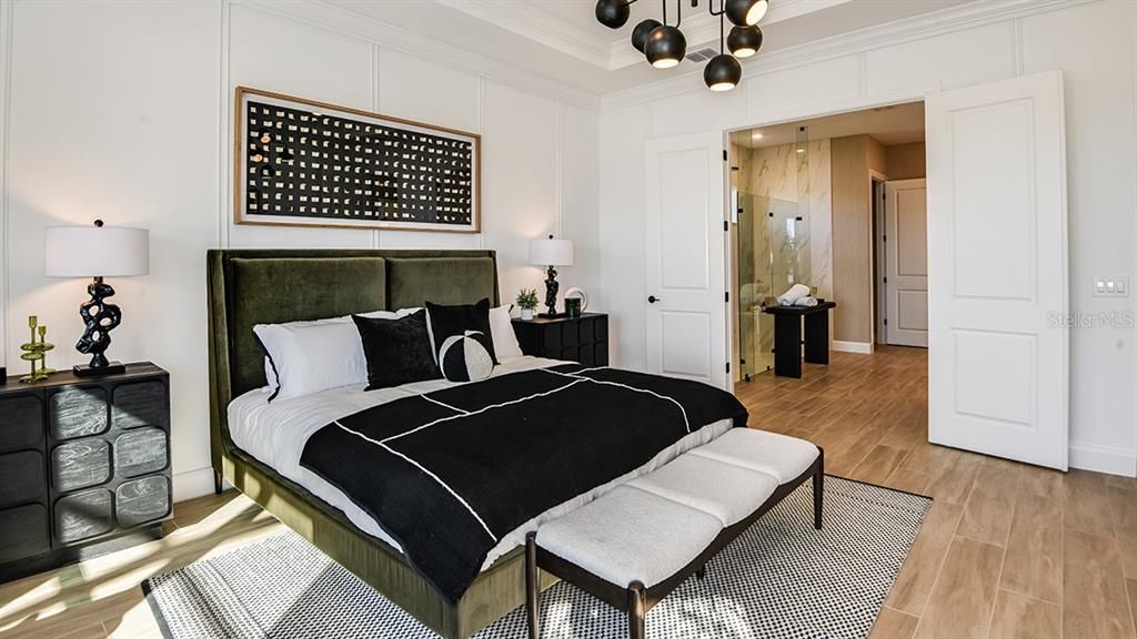 Activo con contrato: $950,000 (3 camas, 3 baños, 3115 Pies cuadrados)