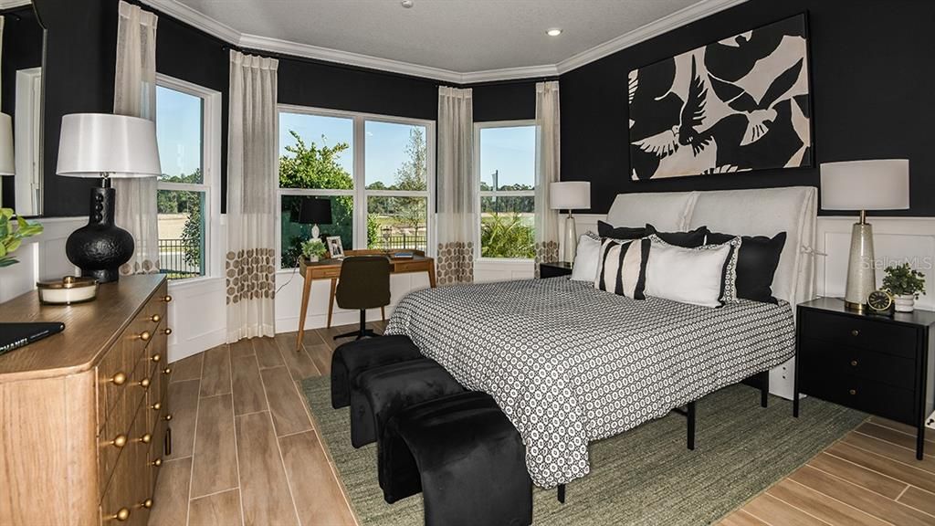 Activo con contrato: $950,000 (3 camas, 3 baños, 3115 Pies cuadrados)