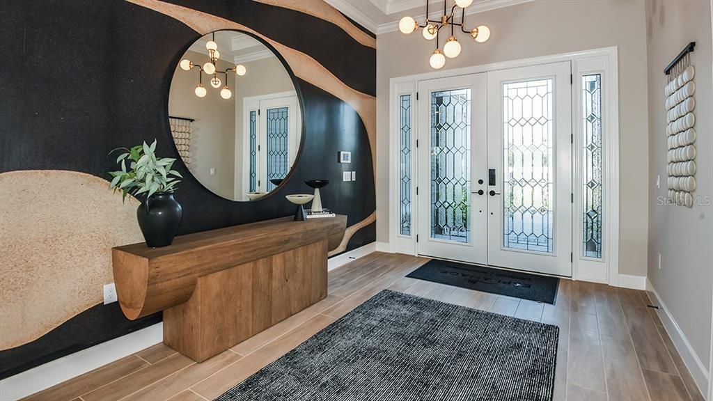 Activo con contrato: $950,000 (3 camas, 3 baños, 3115 Pies cuadrados)