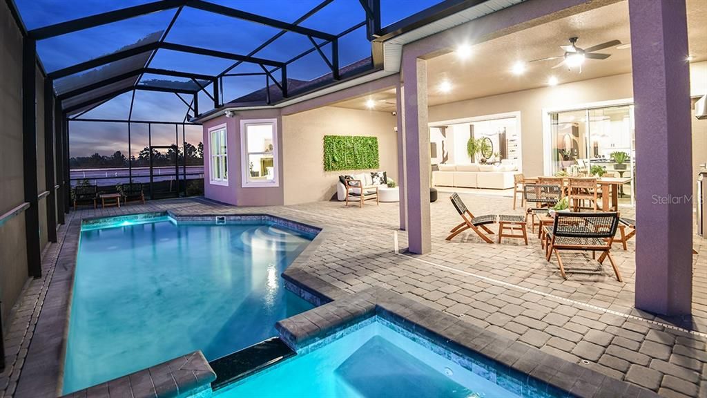 Activo con contrato: $950,000 (3 camas, 3 baños, 3115 Pies cuadrados)