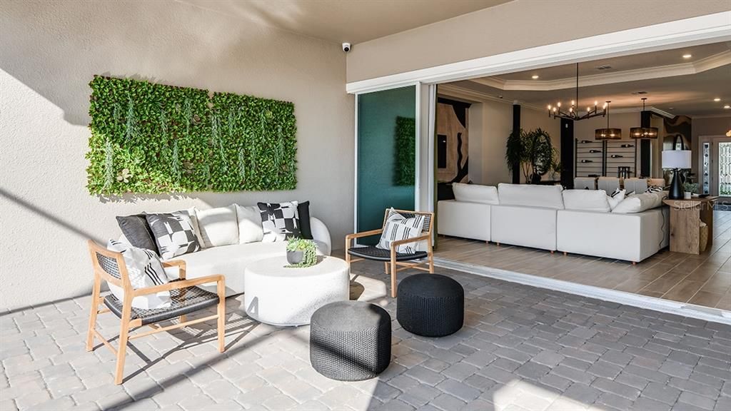 Activo con contrato: $950,000 (3 camas, 3 baños, 3115 Pies cuadrados)