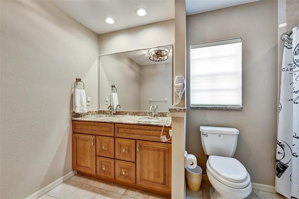 For Sale: $860,000 (3 beds, 2 baths, 2495 Square Feet)