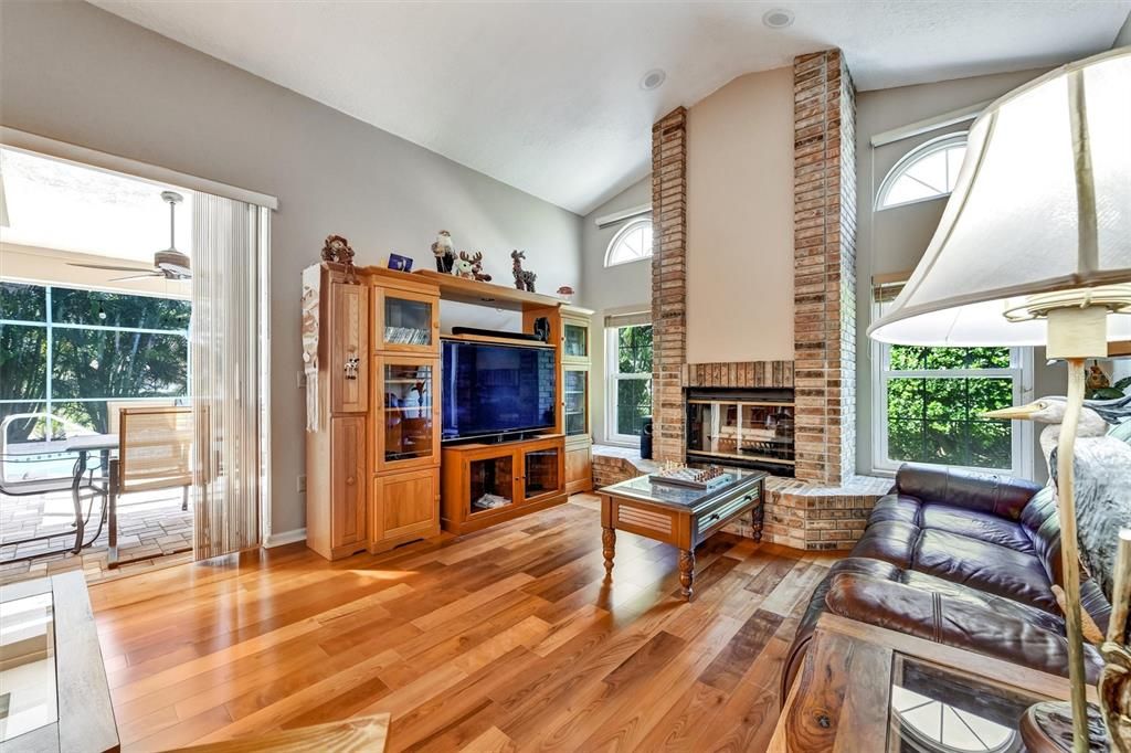 For Sale: $860,000 (3 beds, 2 baths, 2495 Square Feet)