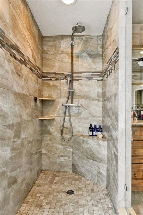 For Sale: $860,000 (3 beds, 2 baths, 2495 Square Feet)