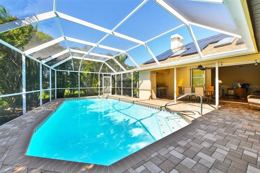 For Sale: $860,000 (3 beds, 2 baths, 2495 Square Feet)