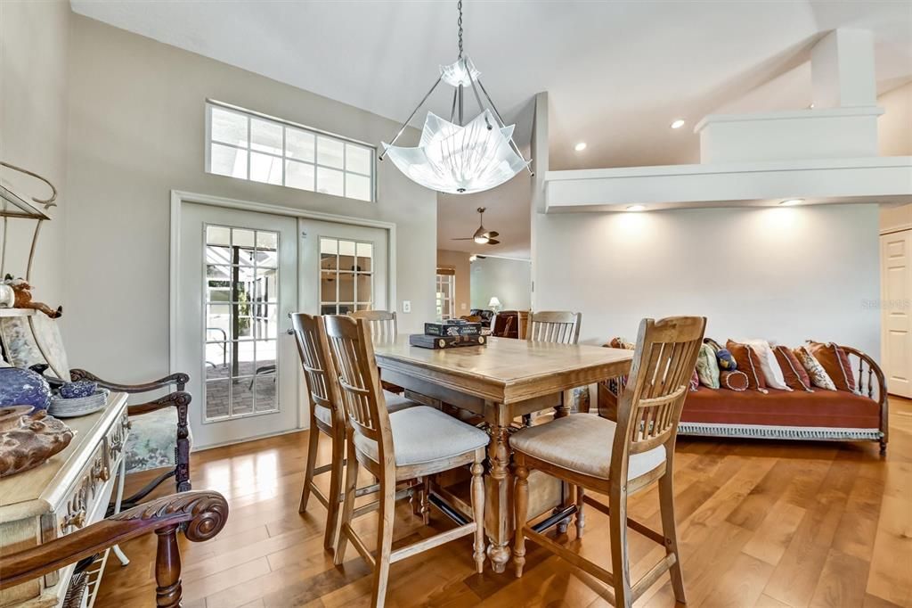 For Sale: $860,000 (3 beds, 2 baths, 2495 Square Feet)