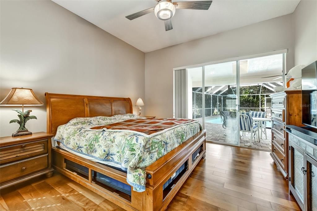 For Sale: $860,000 (3 beds, 2 baths, 2495 Square Feet)