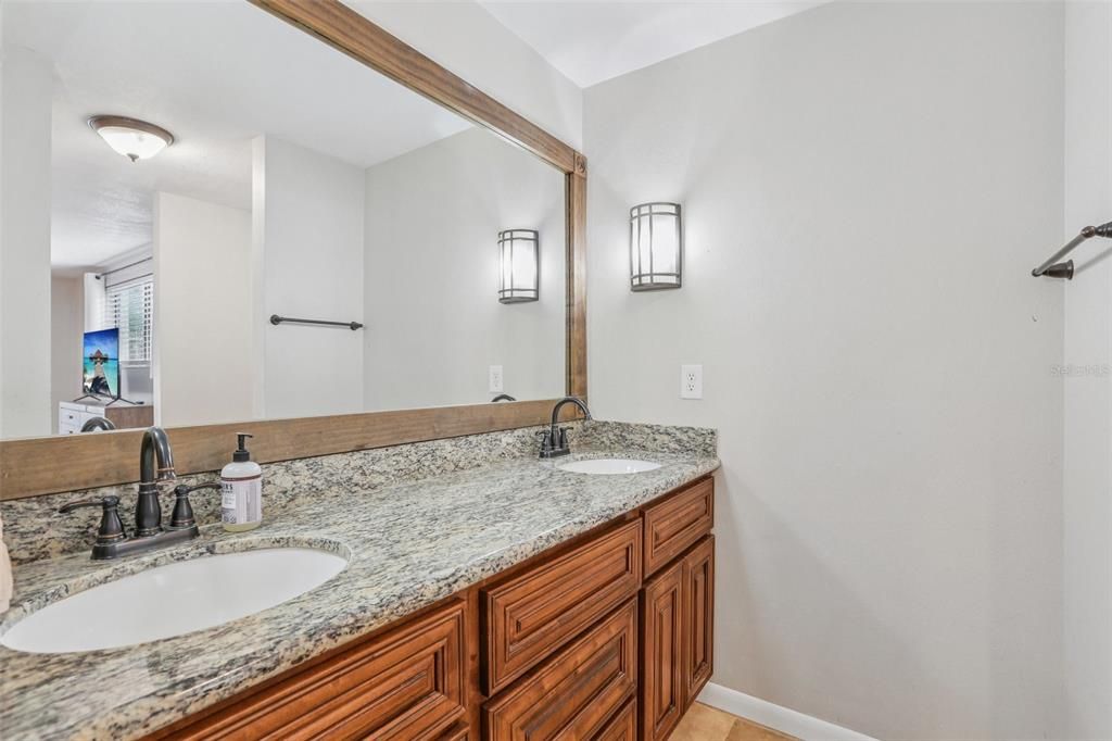 待售: $549,000 (3 贝兹, 2 浴室, 1668 平方英尺)