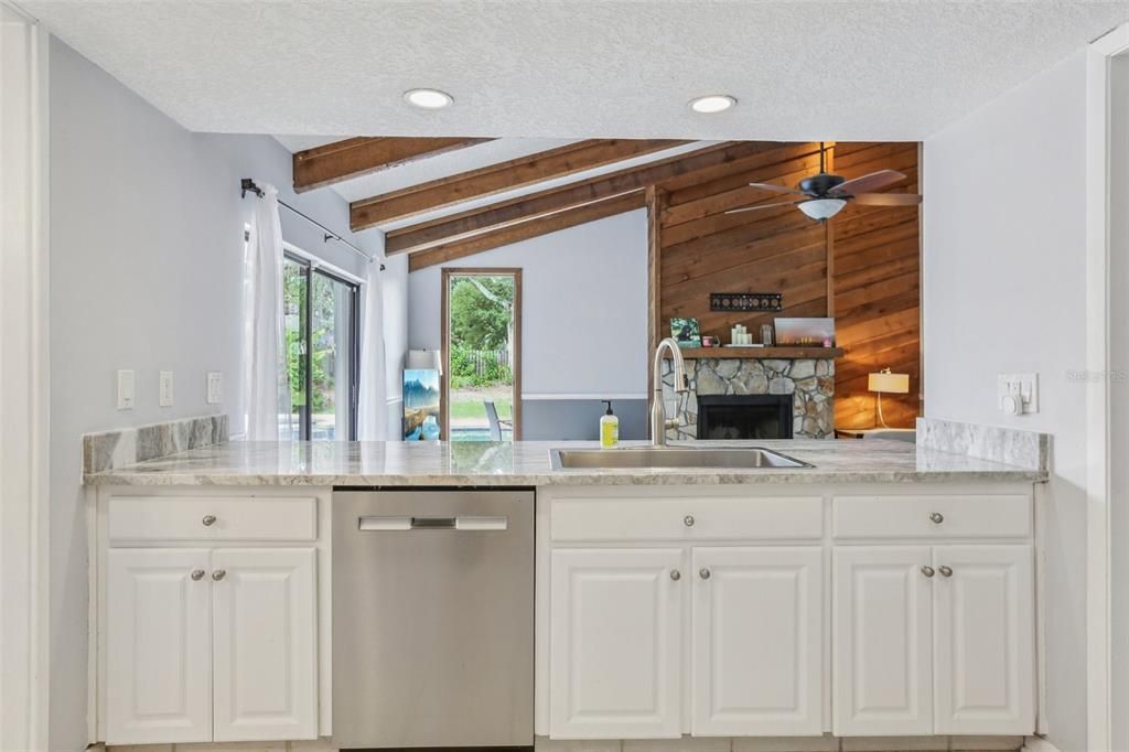 待售: $549,000 (3 贝兹, 2 浴室, 1668 平方英尺)