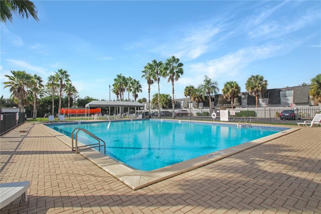 For Sale: $140,000 (2 beds, 1 baths, 1240 Square Feet)