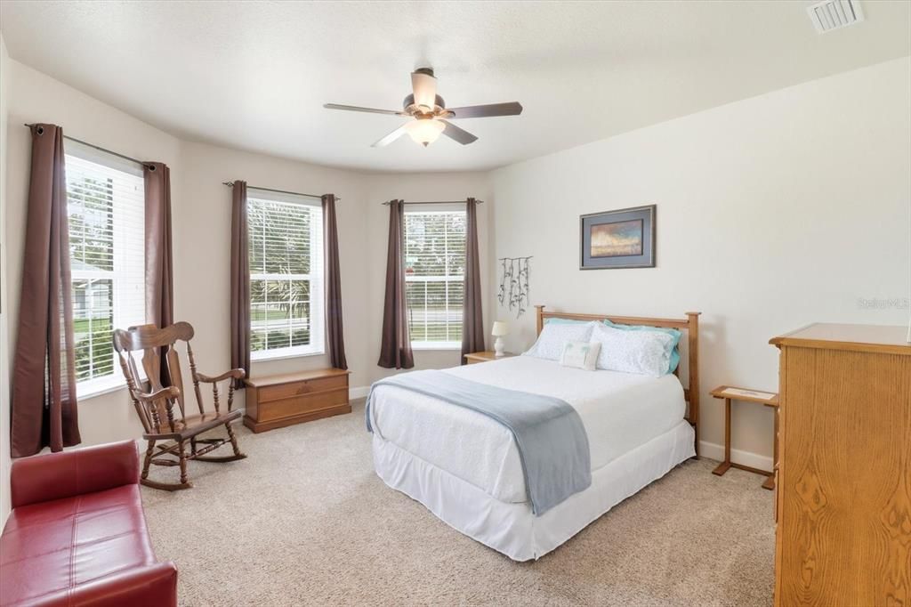 待售: $324,900 (3 贝兹, 2 浴室, 1847 平方英尺)