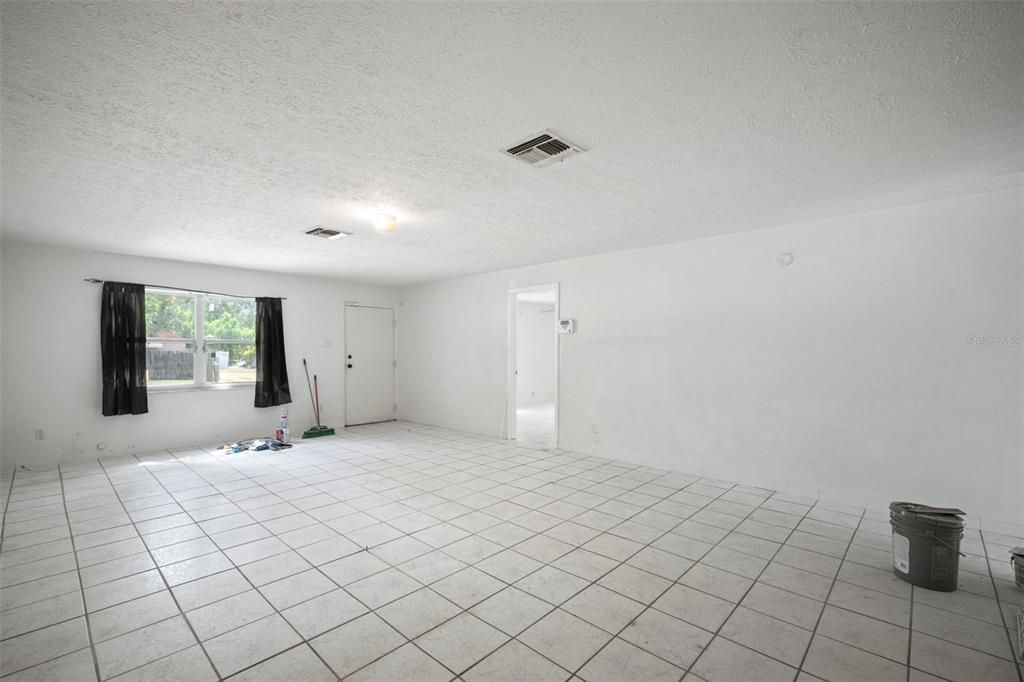 待售: $464,900 (6 贝兹, 0 浴室, 3149 平方英尺)