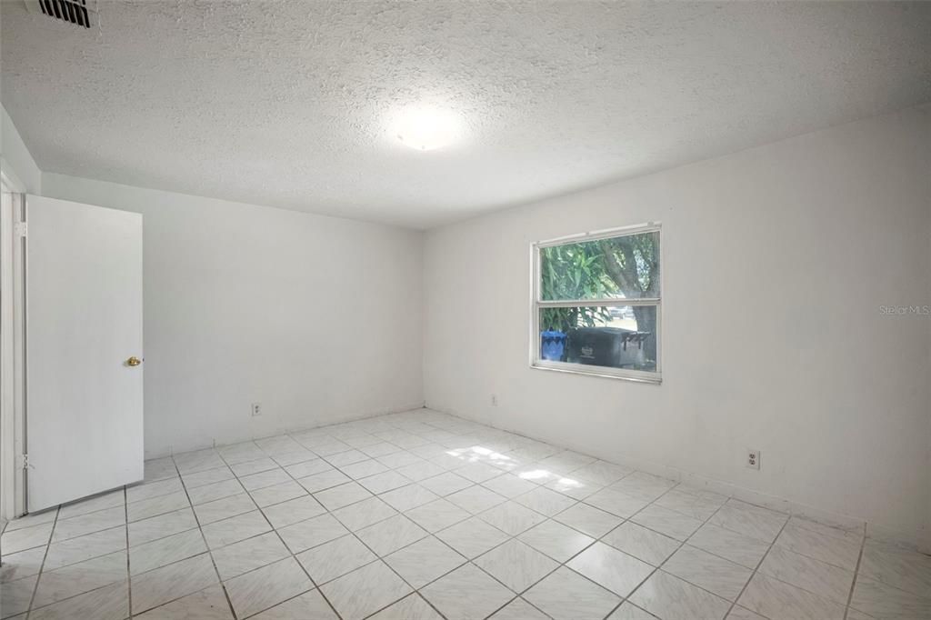 待售: $464,900 (6 贝兹, 0 浴室, 3149 平方英尺)