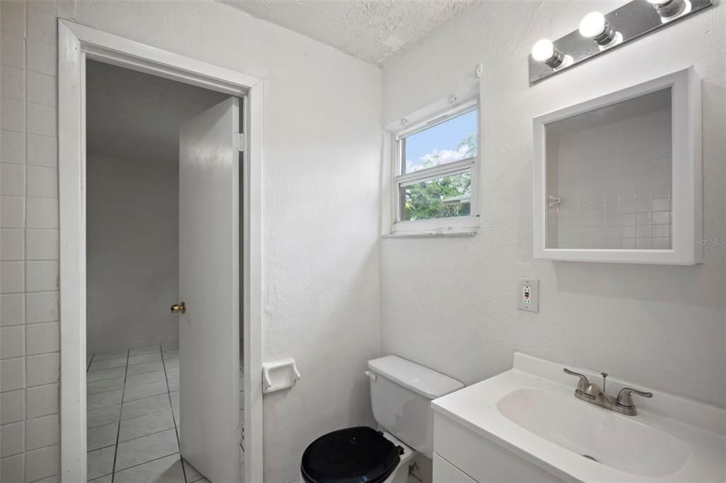 待售: $464,900 (6 贝兹, 0 浴室, 3149 平方英尺)