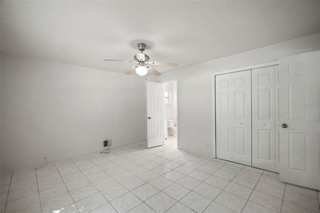 待售: $464,900 (6 贝兹, 0 浴室, 3149 平方英尺)