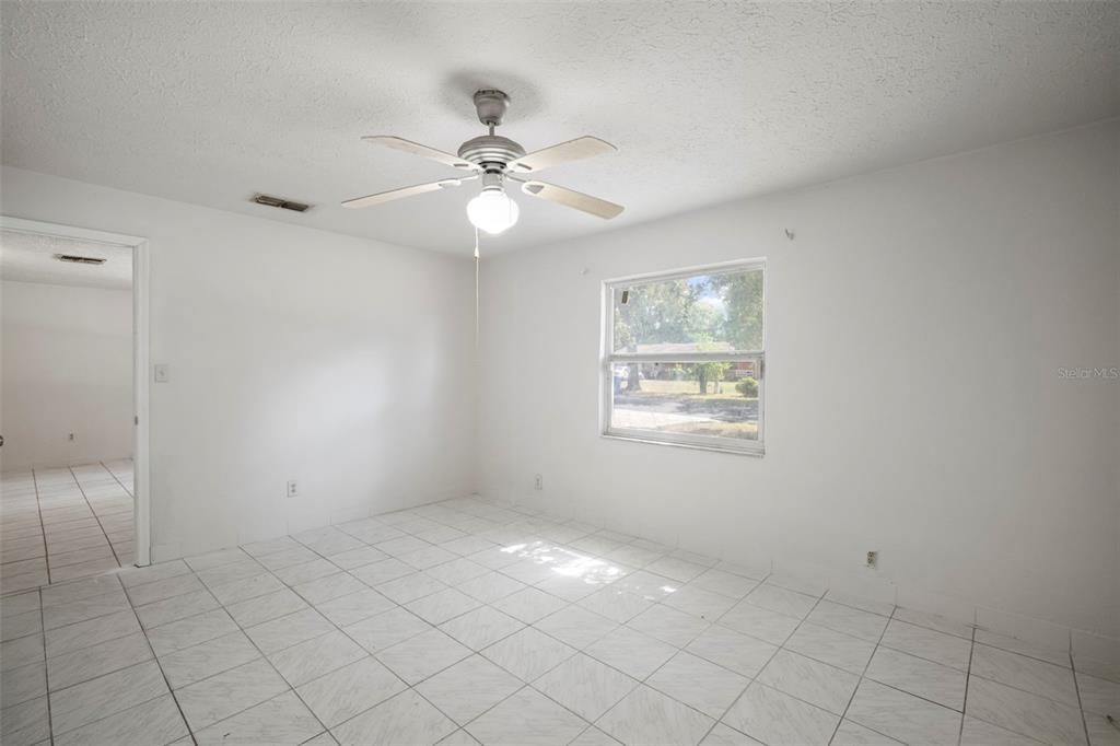 待售: $464,900 (6 贝兹, 0 浴室, 3149 平方英尺)