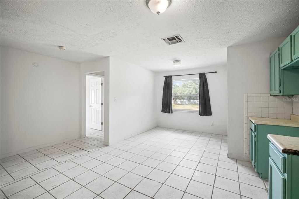 待售: $464,900 (6 贝兹, 0 浴室, 3149 平方英尺)