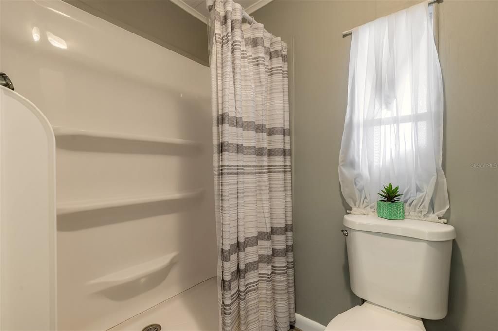 Active With Contract: $179,900 (2 beds, 2 baths, 1248 Square Feet)