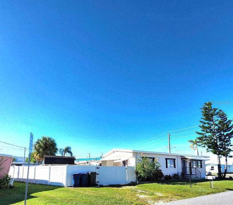 En Venta: $164,000 (3 camas, 2 baños, 1212 Pies cuadrados)