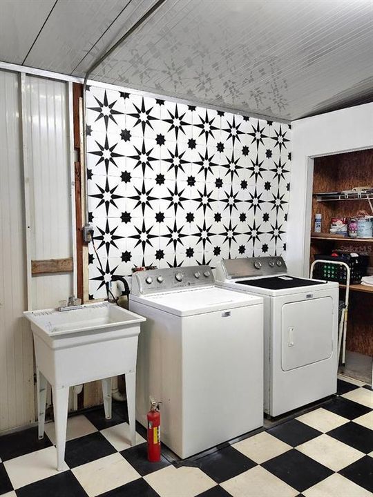 En Venta: $164,000 (3 camas, 2 baños, 1212 Pies cuadrados)