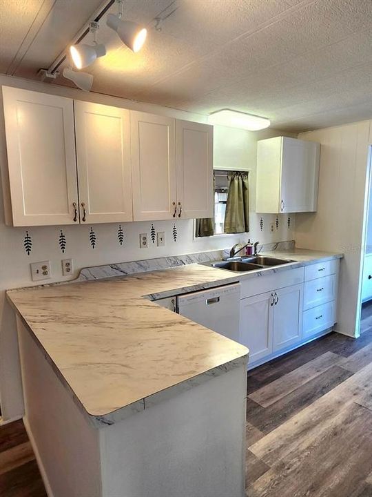 En Venta: $164,000 (3 camas, 2 baños, 1212 Pies cuadrados)