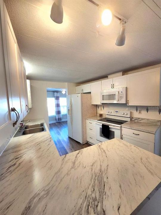 En Venta: $164,000 (3 camas, 2 baños, 1212 Pies cuadrados)