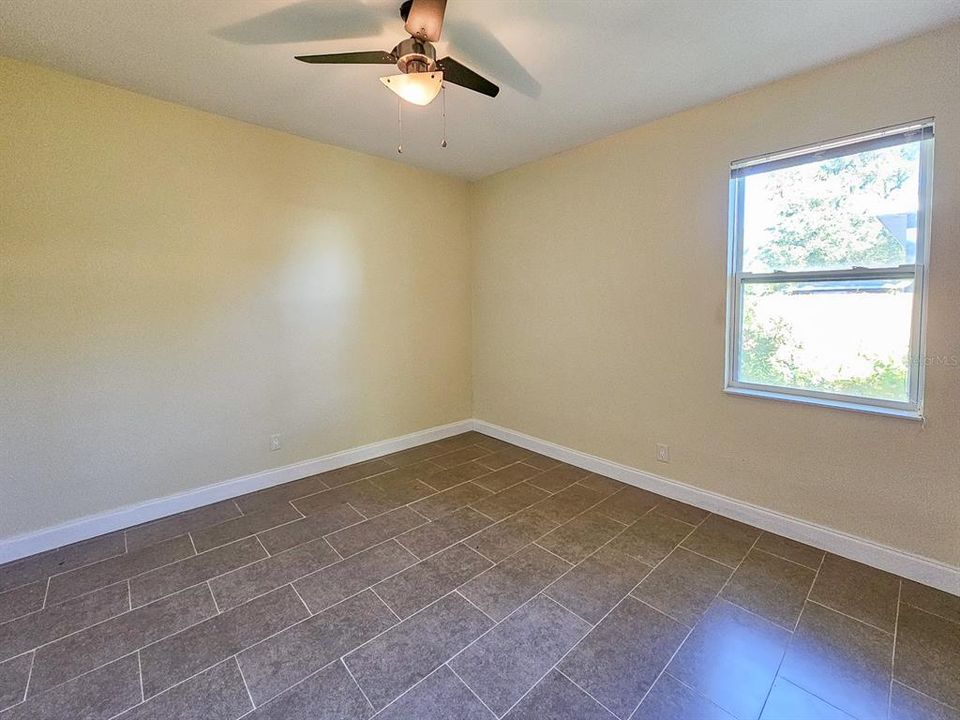 待售: $385,000 (3 贝兹, 2 浴室, 1458 平方英尺)