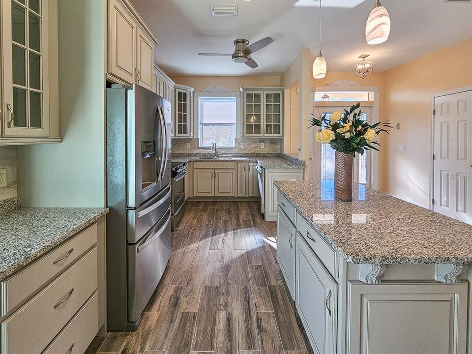 待售: $385,000 (3 贝兹, 2 浴室, 1458 平方英尺)