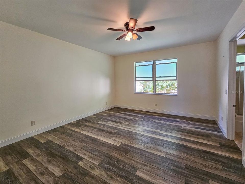 待售: $385,000 (3 贝兹, 2 浴室, 1458 平方英尺)