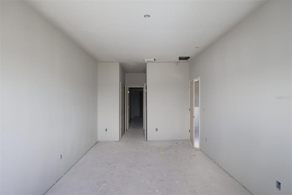 Activo con contrato: $419,990 (3 camas, 2 baños, 1669 Pies cuadrados)