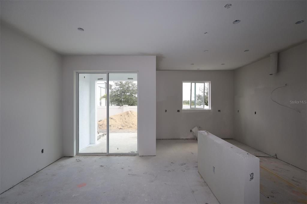 Activo con contrato: $419,990 (3 camas, 2 baños, 1669 Pies cuadrados)