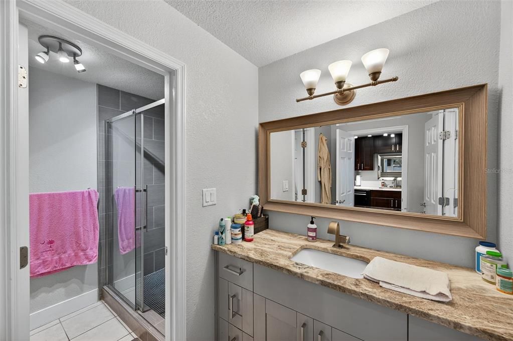 For Sale: $314,999 (1 beds, 1 baths, 823 Square Feet)