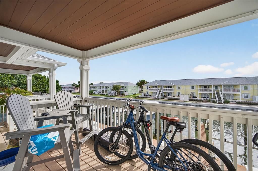 For Sale: $314,999 (1 beds, 1 baths, 823 Square Feet)