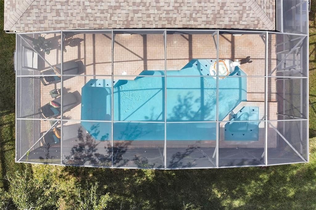 合同活跃: $725,000 (6 贝兹, 4 浴室, 2812 平方英尺)