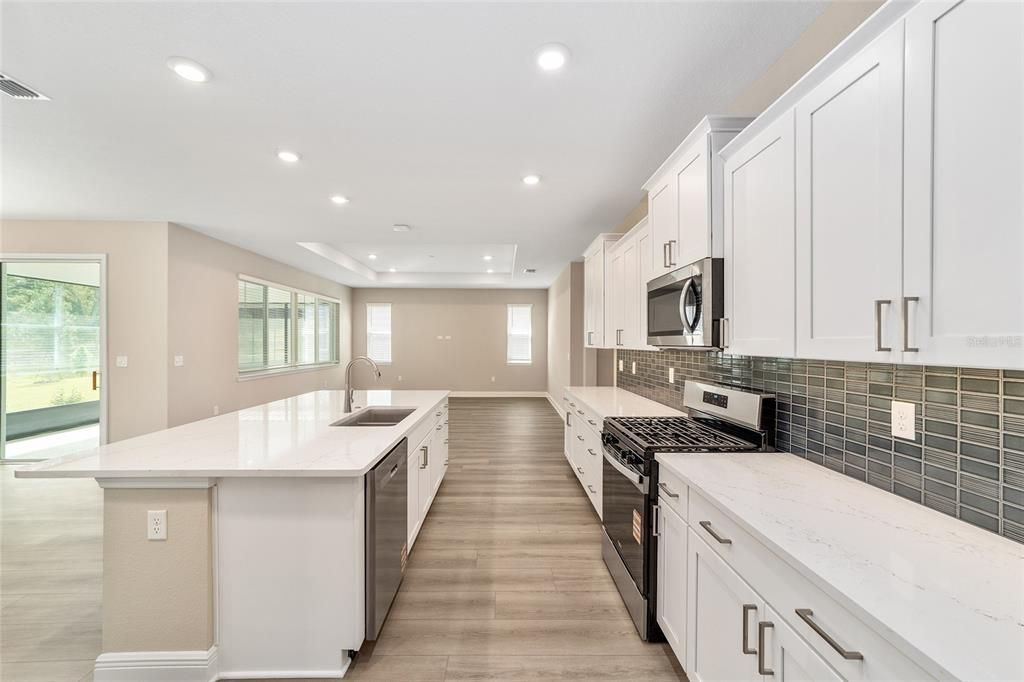 Active With Contract: $386,000 (2 beds, 2 baths, 2142 Square Feet)