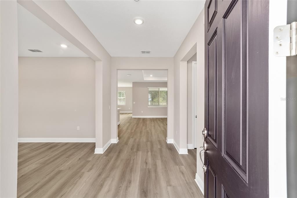 Active With Contract: $386,000 (2 beds, 2 baths, 2142 Square Feet)