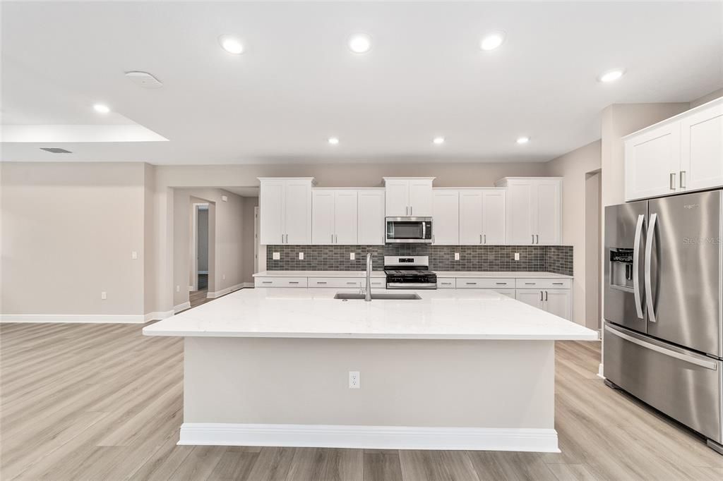 Active With Contract: $386,000 (2 beds, 2 baths, 2142 Square Feet)