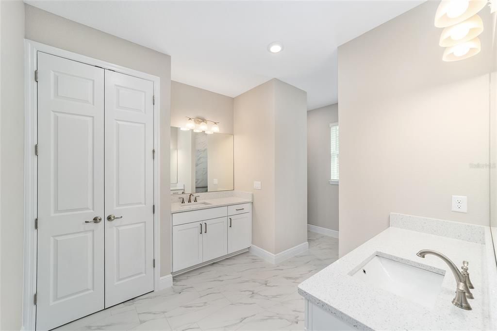 Active With Contract: $386,000 (2 beds, 2 baths, 2142 Square Feet)