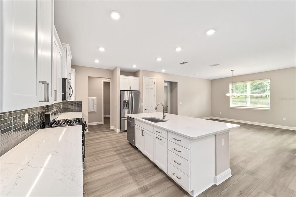 Active With Contract: $386,000 (2 beds, 2 baths, 2142 Square Feet)