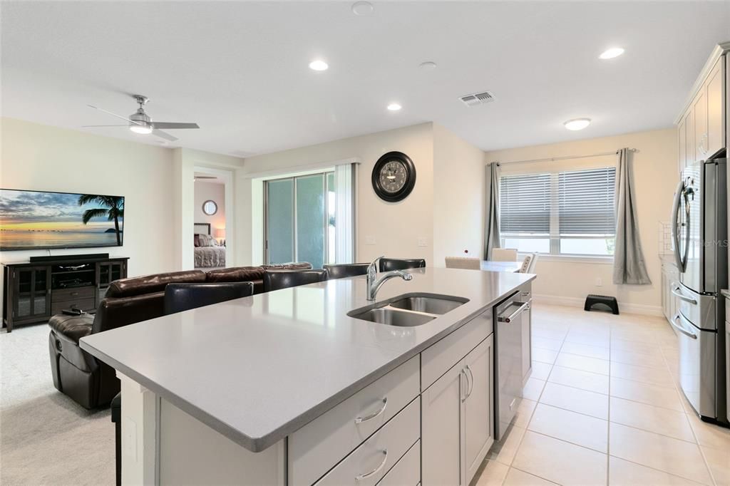 For Rent: $4,040 (4 beds, 3 baths, 2814 Square Feet)