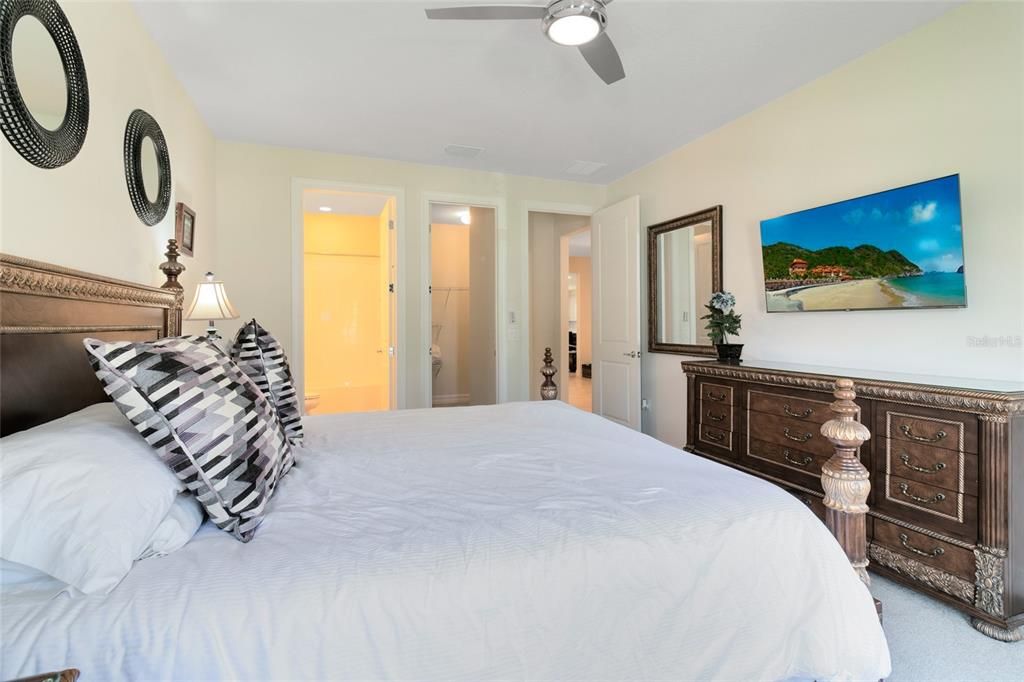 For Rent: $4,040 (4 beds, 3 baths, 2814 Square Feet)